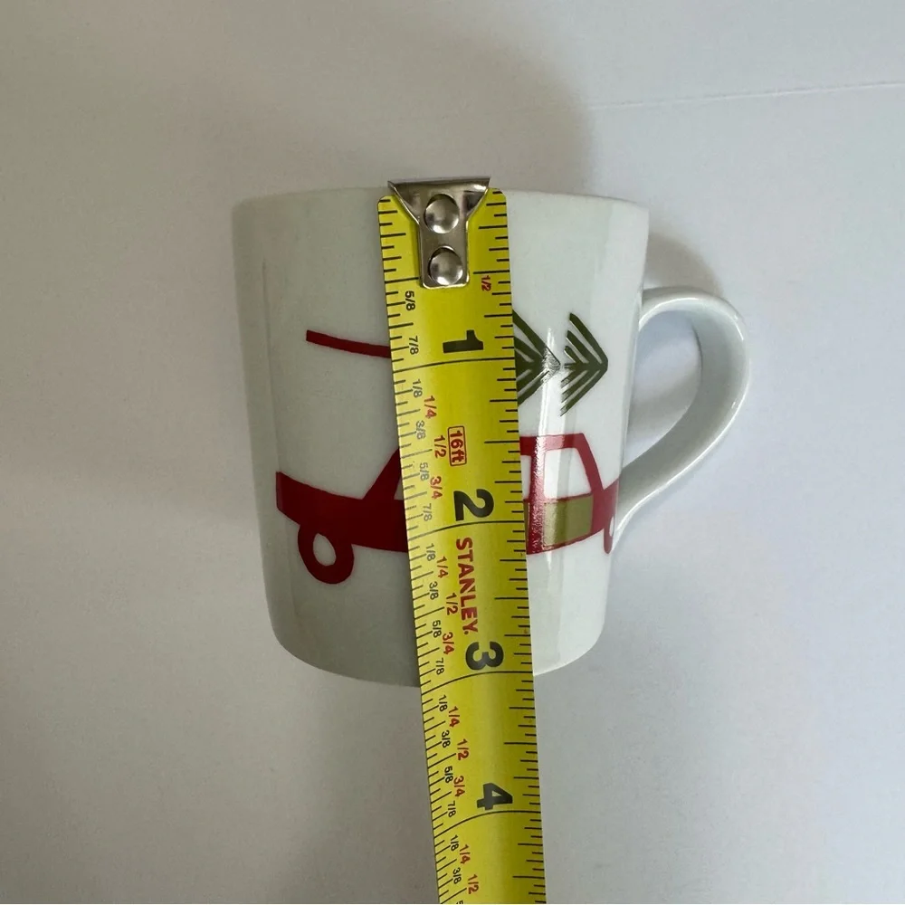 Crate & Barrel Julia Rothman Yule Tree Child’s Hot Cocoa Mug 8 oz White Red